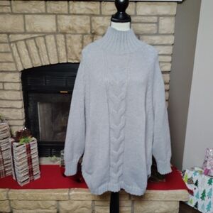 Cozy Light Gray Turtleneck Sweater Large